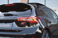 USED 2022 72 FORD FOCUS 2.3T EcoBoost ST Hatchback 5dr Petrol Manual Euro 6 (s/s) (280 ps) PAN ROOF / PERF PACK / HUD
