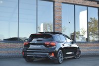 USED 2022 72 FORD FOCUS 2.3T EcoBoost ST Hatchback 5dr Petrol Manual Euro 6 (s/s) (280 ps) PAN ROOF / PERF PACK / HUD