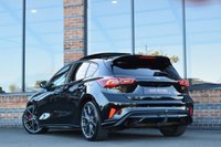 USED 2022 72 FORD FOCUS 2.3T EcoBoost ST Hatchback 5dr Petrol Manual Euro 6 (s/s) (280 ps) PAN ROOF / PERF PACK / HUD