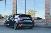 USED 2022 72 FORD FOCUS 2.3T EcoBoost ST Hatchback 5dr Petrol Manual Euro 6 (s/s) (280 ps) PAN ROOF / PERF PACK / HUD