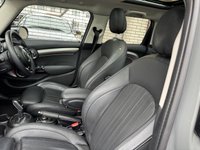 USED 2020 70 MINI HATCH 1.5 Cooper Exclusive Hatchback 5dr Petrol Steptronic Euro 6 (s/s) (136 ps) REAR CAMERA | BLACK GLOSS ALLOYS