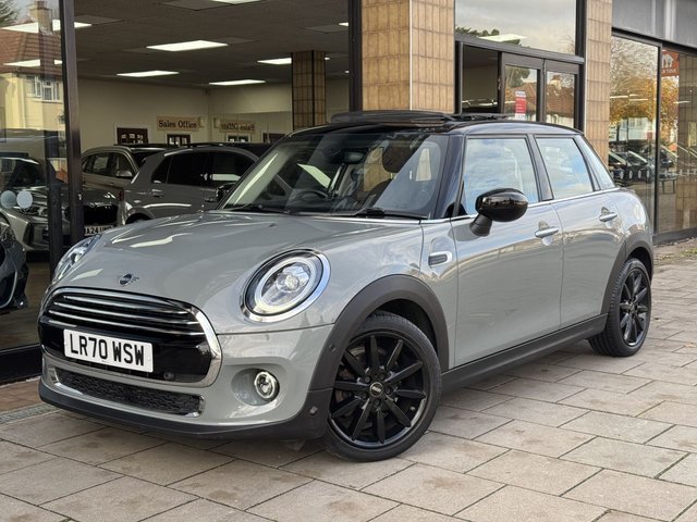 2020 70 MINI Hatch 1.5 Cooper Exclusive Hatchback 5dr Petrol Steptronic Euro 6 (s/s) (136 ps)