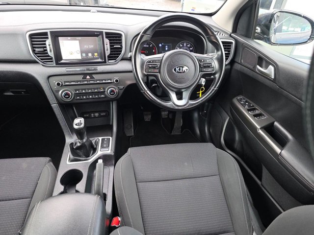 2017 KIA SPORTAGE 1.7 CRDi 2 SUV 5dr Diesel Manual Euro 6 (s/s) (114 bhp) - Photo 9