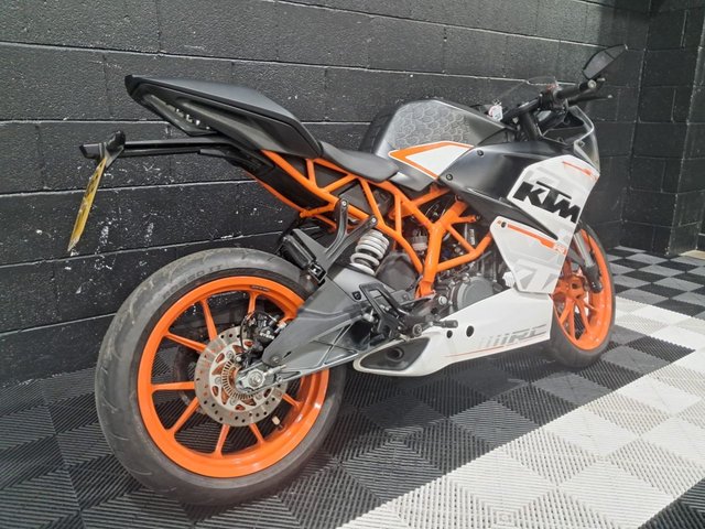 View our KTM RC 390