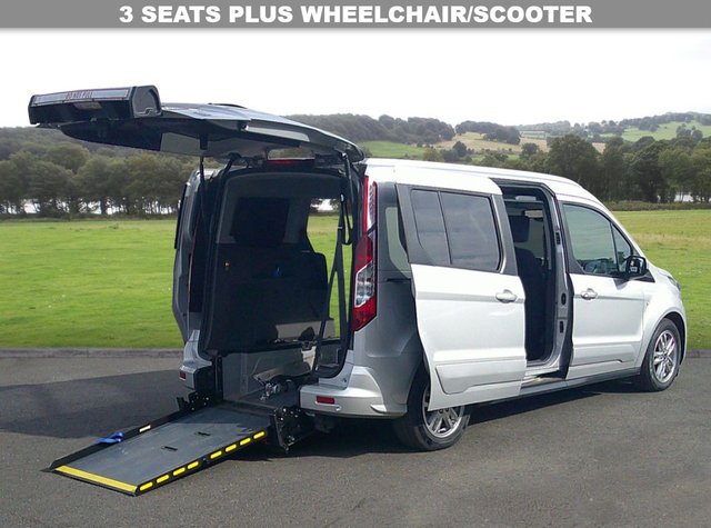 View our Ford Grand Tourneo Connect 1.5 EcoBlue Titanium MPV 5dr Diesel Auto Euro 6 (s/s) (120 ps)