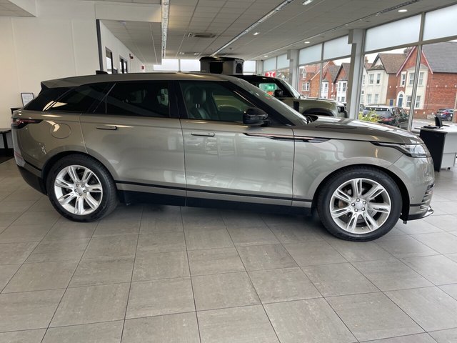 View our LAND ROVER RANGE ROVER VELAR