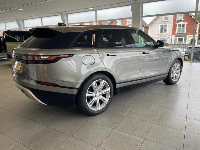 View our LAND ROVER RANGE ROVER VELAR