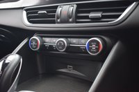 USED 2019 69 ALFA ROMEO GIULIA 2.0T Veloce Ti Saloon 4dr Petrol Auto Euro 6 (s/s) (280 ps) CARBON EXTERIOR / FULL HISTORY