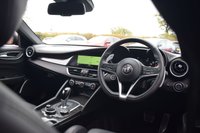 USED 2019 69 ALFA ROMEO GIULIA 2.0T Veloce Ti Saloon 4dr Petrol Auto Euro 6 (s/s) (280 ps) CARBON EXTERIOR / FULL HISTORY