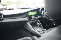 USED 2019 69 ALFA ROMEO GIULIA 2.0T Veloce Ti Saloon 4dr Petrol Auto Euro 6 (s/s) (280 ps) CARBON EXTERIOR / FULL HISTORY
