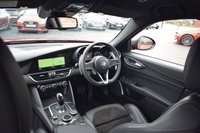 USED 2019 69 ALFA ROMEO GIULIA 2.0T Veloce Ti Saloon 4dr Petrol Auto Euro 6 (s/s) (280 ps) CARBON EXTERIOR / FULL HISTORY