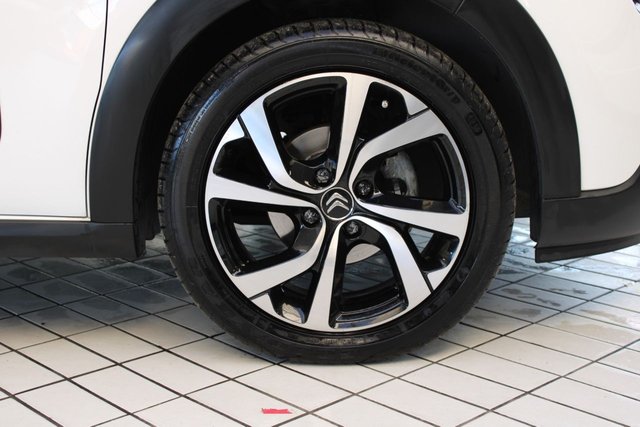 2021 CITROEN C3 1.2 PureTech Shine Plus Hatchback 5dr Petrol Manual Euro 6 (s/s) (83 ps) - Photo 11