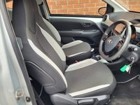 USED 2014 14 TOYOTA AYGO 1.0 VVT-i x-play Hatchback 3dr Petrol Manual Euro 5 Euro 5 (68 ps) LOW MILES - REAR CAMERA -  DAB RADIO