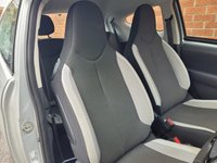 USED 2014 14 TOYOTA AYGO 1.0 VVT-i x-play Hatchback 3dr Petrol Manual Euro 5 Euro 5 (68 ps) LOW MILES - REAR CAMERA -  DAB RADIO