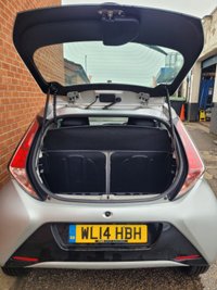 USED 2014 14 TOYOTA AYGO 1.0 VVT-i x-play Hatchback 3dr Petrol Manual Euro 5 Euro 5 (68 ps) LOW MILES - REAR CAMERA -  DAB RADIO