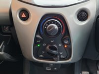 USED 2014 14 TOYOTA AYGO 1.0 VVT-i x-play Hatchback 3dr Petrol Manual Euro 5 Euro 5 (68 ps) LOW MILES - REAR CAMERA -  DAB RADIO