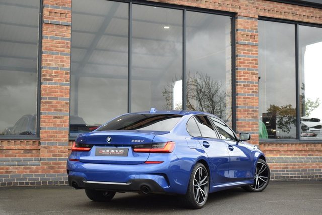 2019 BMW 3 Series - Photo 2