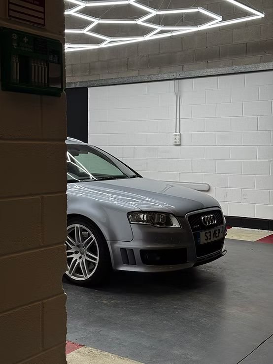 View our AUDI RS4 AVANT
