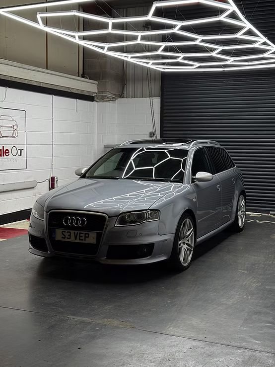 View our AUDI RS4 AVANT
