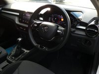 USED 2022 72 SKODA FABIA 1.0 TSI Colour Edition 5d DSG 110 S/S SMARTLINK FOR APPLE CARPLAY ANDROID AUTO & MIRROR LINK (GIVES YOU SAT NAV), REAR PARKING SENSORS WITH DISPLAY, VIRTUAL COCKPIT (DIGITAL DASH), DAB RADIO, BLUETOOTH PHONE & MUSIC, SPEED LIMITER, 2X USB C INPUTS, PRIVACY GLASS, LANE ASSIST, AUTOMATIC HEADLIGHTS, DSG AUTOMATIC GEARBOX, LED HEADLIGHTS, 16 INCH ALLOYS, LEATHER MULTIFUNCTION STEERING WHEEL, AIR CONDITIONING, KEYLESS START, TRIP COMPUTER WITH DIGITAL SPEEDOMETER, UMBRELLA IN DOOR, ISO FIX, 1 OWNER FROM NEW, SERVICE HISTORY