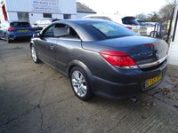 USED 2009 59 VAUXHALL ASTRA 1.8i Design Twin Top 2dr Petrol Manual (185 g/km, 138 bhp) 