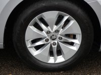 USED 2022 72 SKODA OCTAVIA Estate 2.0 TDI SE Technology 5d DSG 116 S/S 1 OWNER, FULL SKODA SERVICE HISTORY, VIRTUAL COCKPIT, SAT NAV WITH 10" TOUCH SCREEN, DAB RADIO, CRUISE CONTROL + SPEED LIMITER, USB C X2, LANE ASSIST, FRONT ASSIST, MANOUVRE BRAKING, SMARTLINK FOR WIRELESS APPLE CARPLAY ANDROID AUTO & MIRROR LINK, FRONT & REAR PARKING SENSORS WITH DISPLAY, AUTO HOLD, AUTO LIGHTS + WIPERS, LEATHER TIPTRONIC MULTIFUNCTION STEERING WHEEL, VOICE CONTROL, BLUETOOTH PHONE & MUSIC, CLIMATE CONTROL, KEYLESS START, ISO FIX, DSG AUTOMATIC GEARBOX