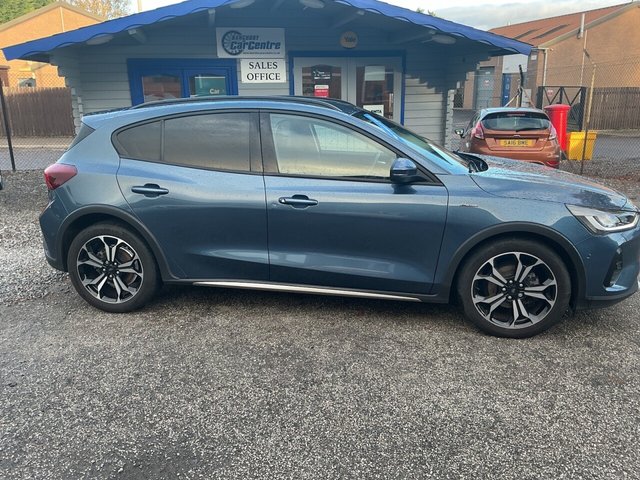 2023 FORD FOCUS - Photo 5