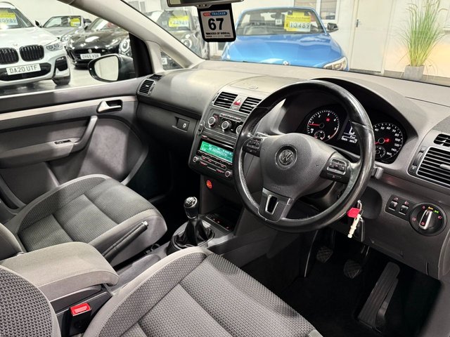 View our VOLKSWAGEN TOURAN