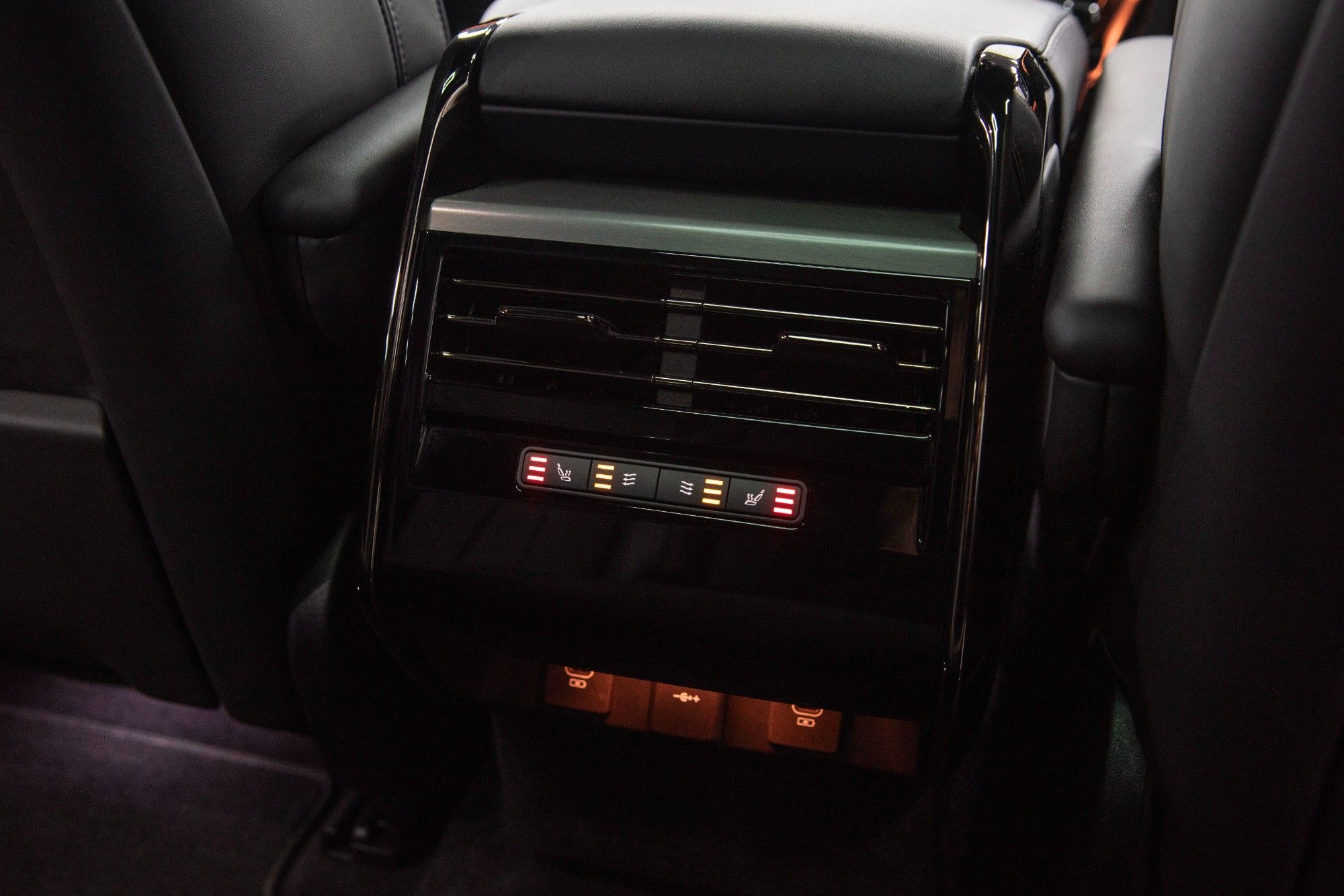 USED 2023 23 LAND ROVER RANGE ROVER SPORT 3.0 D300 MHEV Dynamic SE  