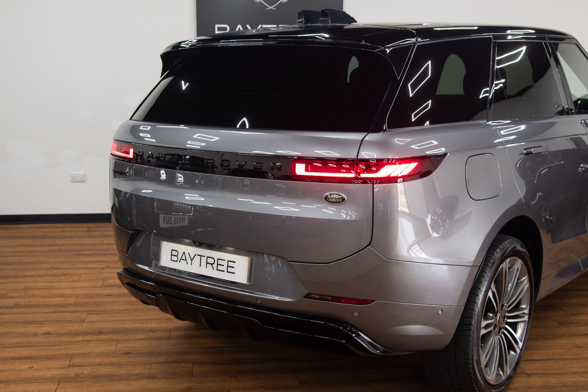 USED 2023 23 LAND ROVER RANGE ROVER SPORT 3.0 D300 MHEV Dynamic SE  