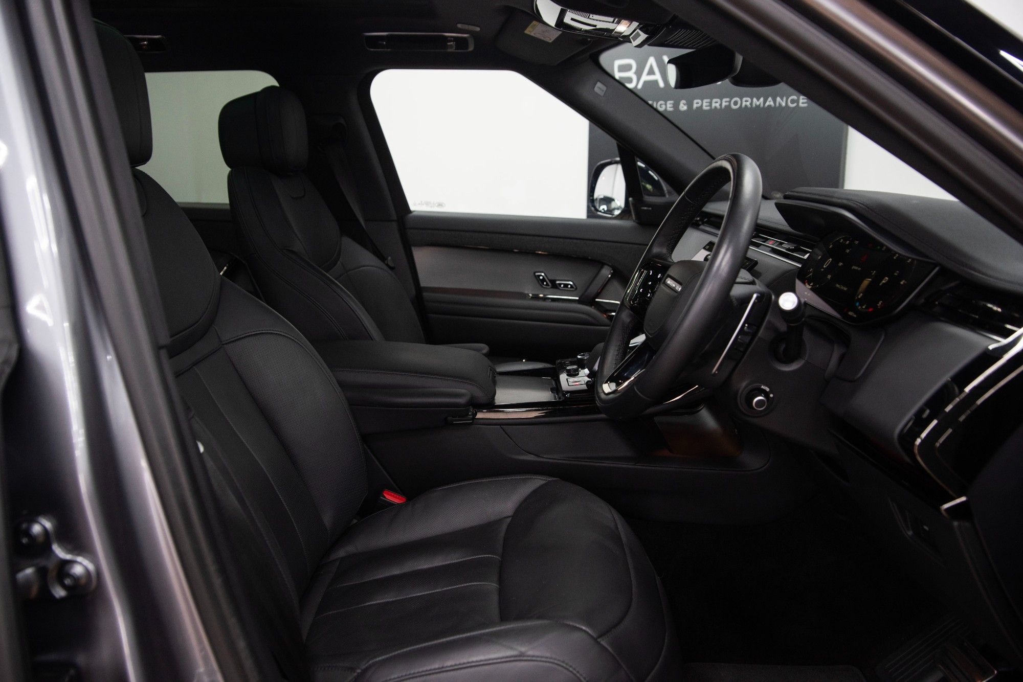 USED 2023 23 LAND ROVER RANGE ROVER SPORT 3.0 D300 MHEV Dynamic SE  