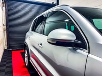 USED 2014 64 VOLKSWAGEN TIGUAN 2.0 TDI BlueMotion Tech R-Line SUV 5dr Diesel DSG 4WD Euro 5 (s/s) (Nav) (177 ps) 