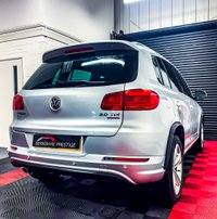 USED 2014 64 VOLKSWAGEN TIGUAN 2.0 TDI BlueMotion Tech R-Line SUV 5dr Diesel DSG 4WD Euro 5 (s/s) (Nav) (177 ps) 