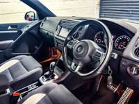 USED 2014 64 VOLKSWAGEN TIGUAN 2.0 TDI BlueMotion Tech R-Line SUV 5dr Diesel DSG 4WD Euro 5 (s/s) (Nav) (177 ps) 