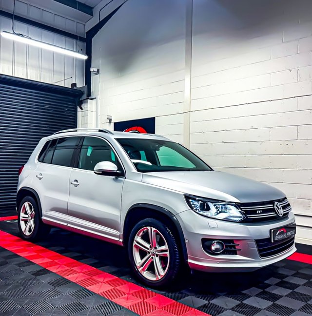 2014 64 Volkswagen Tiguan 2.0 TDI BlueMotion Tech R-Line SUV 5dr Diesel DSG 4WD Euro 5 (s/s) (Nav) (177 ps)