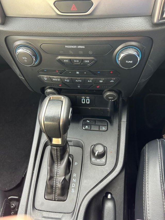 2022 Ford Ranger 2L Limited 4dr - Photo 5