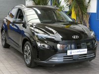 USED 2022 22 HYUNDAI KONA 64kWh Premium SUV 5dr Electric Auto (10.5kW Charger) (204 ps) SAT NAV HEATED SEATS CAMERA