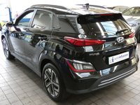 USED 2022 22 HYUNDAI KONA 64kWh Premium SUV 5dr Electric Auto (10.5kW Charger) (204 ps) SAT NAV HEATED SEATS CAMERA