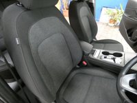 USED 2022 22 HYUNDAI KONA 64kWh Premium SUV 5dr Electric Auto (10.5kW Charger) (204 ps) SAT NAV HEATED SEATS CAMERA