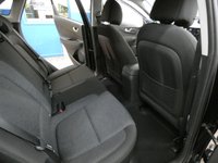 USED 2022 22 HYUNDAI KONA 64kWh Premium SUV 5dr Electric Auto (10.5kW Charger) (204 ps) SAT NAV HEATED SEATS CAMERA