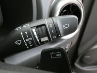 USED 2022 22 HYUNDAI KONA 64kWh Premium SUV 5dr Electric Auto (10.5kW Charger) (204 ps) SAT NAV HEATED SEATS CAMERA