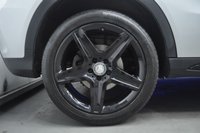 USED 2015 64 MERCEDES-BENZ GLA 2.0 GLA250 AMG Line SUV 5dr Petrol 7G-DCT 4MATIC Euro 6 (s/s) (211 ps) Parking Sensors, Reverse Camera, Cruise Control