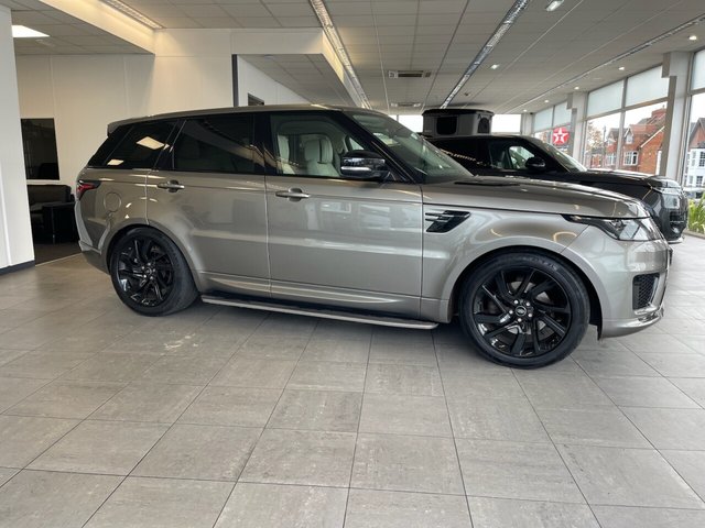 View our LAND ROVER RANGE ROVER SPORT