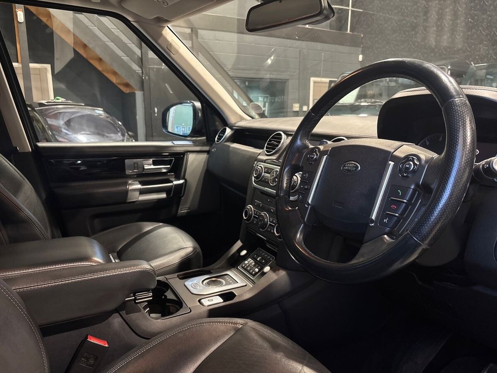 USED 2015 65 LAND ROVER DISCOVERY 4 3.0 SD V6 HSE Luxury SUV 5dr Diesel Auto 4WD Euro 6 (s/s) (256 bhp) 2 OWNERS|TIMING BELT REPLACED