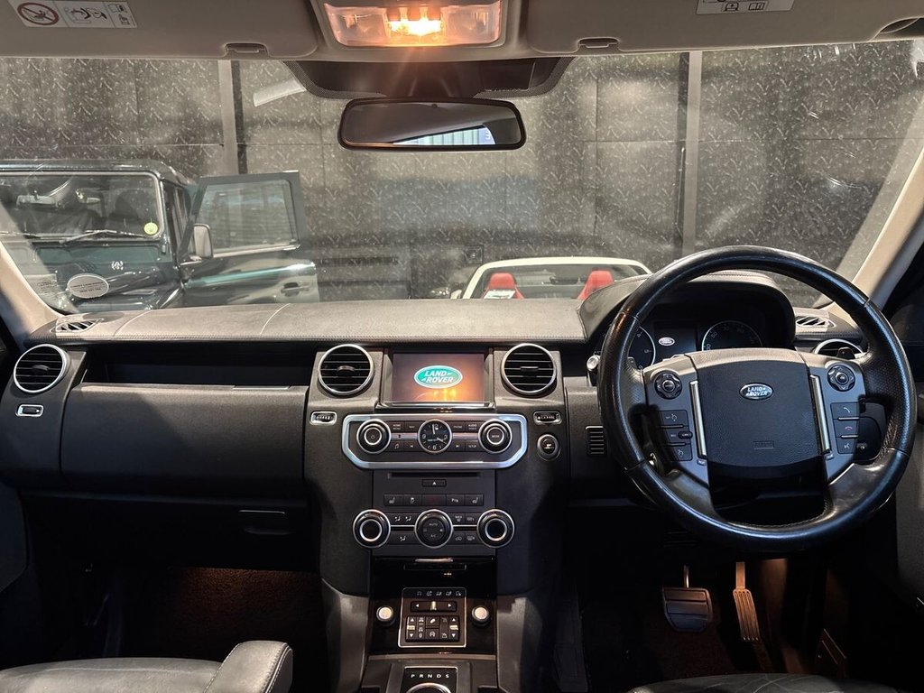 USED 2015 65 LAND ROVER DISCOVERY 4 3.0 SD V6 HSE Luxury SUV 5dr Diesel Auto 4WD Euro 6 (s/s) (256 bhp) 2 OWNERS|TIMING BELT REPLACED
