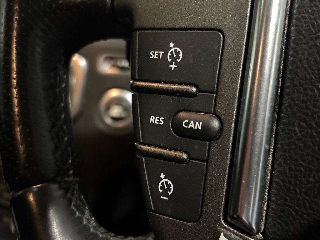 USED 2015 65 LAND ROVER DISCOVERY 4 3.0 SD V6 HSE Luxury SUV 5dr Diesel Auto 4WD Euro 6 (s/s) (256 bhp) 2 OWNERS|TIMING BELT REPLACED