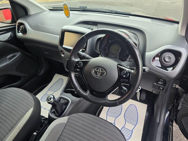 2019 TOYOTA AYGO - Photo 5