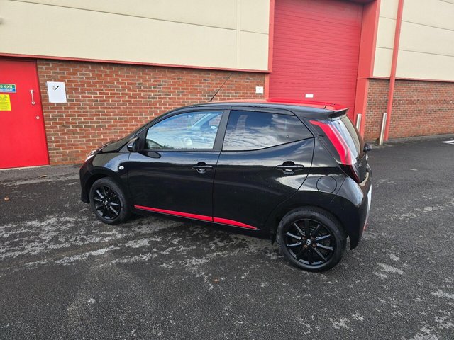 2019 TOYOTA AYGO - Photo 4