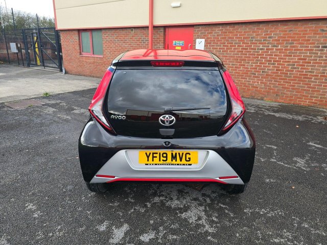 2019 TOYOTA AYGO - Photo 9