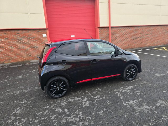 2019 TOYOTA AYGO - Photo 11